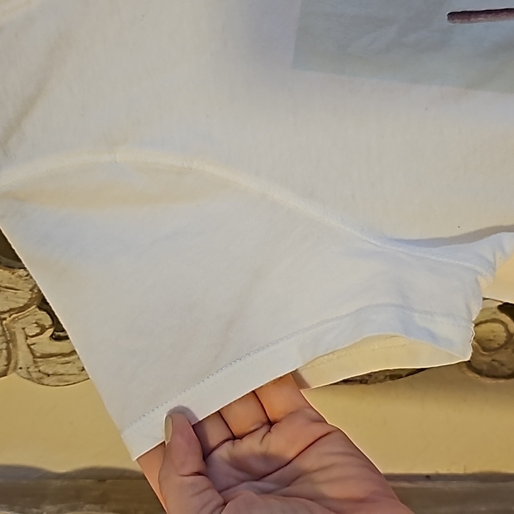 Universal Thread Tee - Picture 4 of 5
